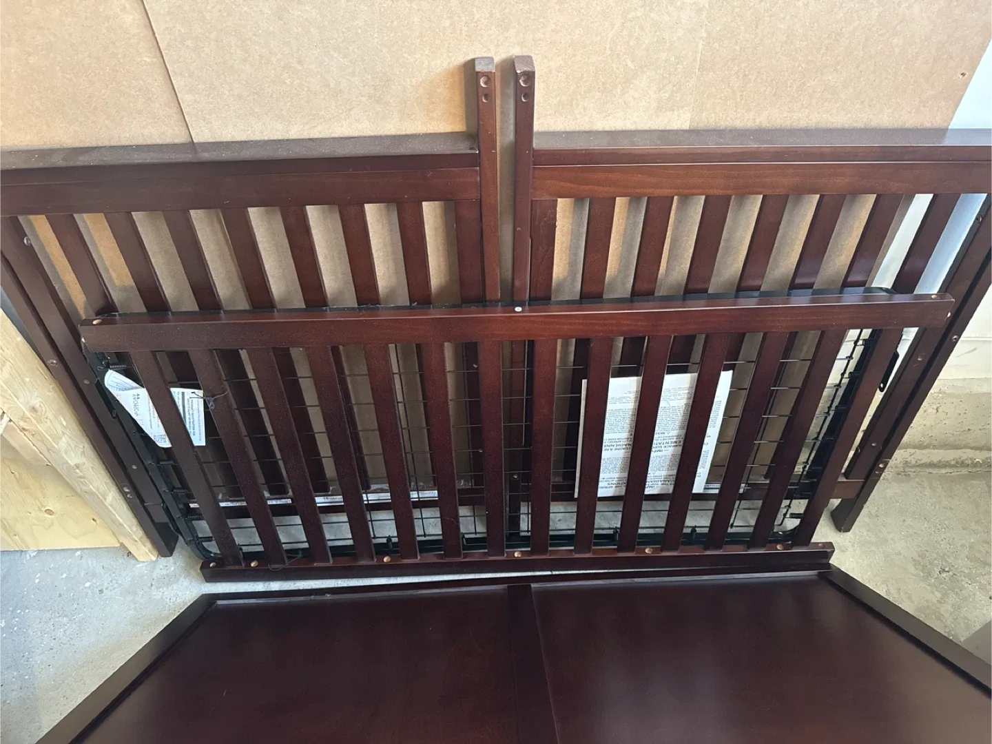 Convertible Crib - Brown image indicator(4)