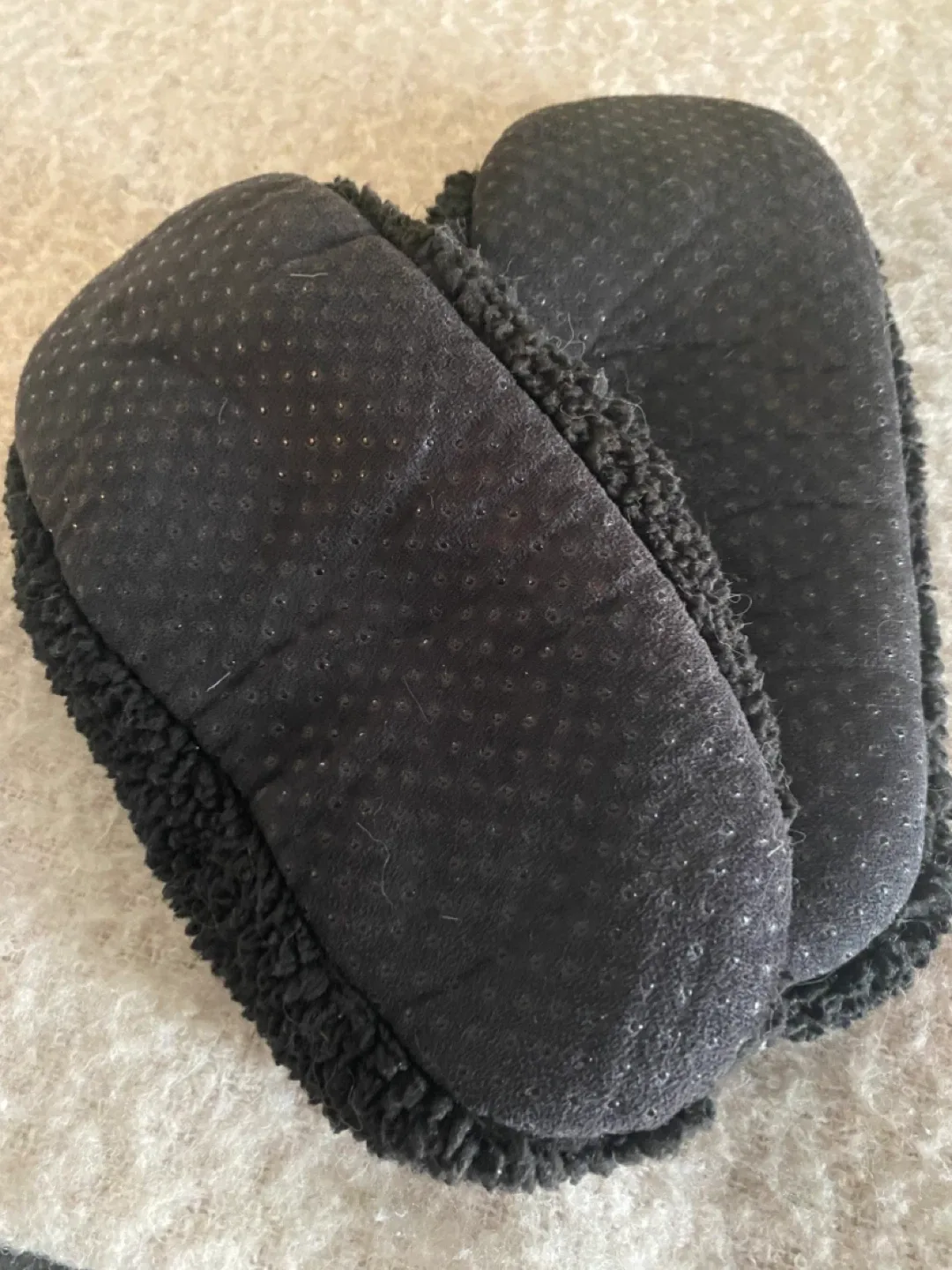 Black Cat Slippers - Size 8🥕 image indicator(2)