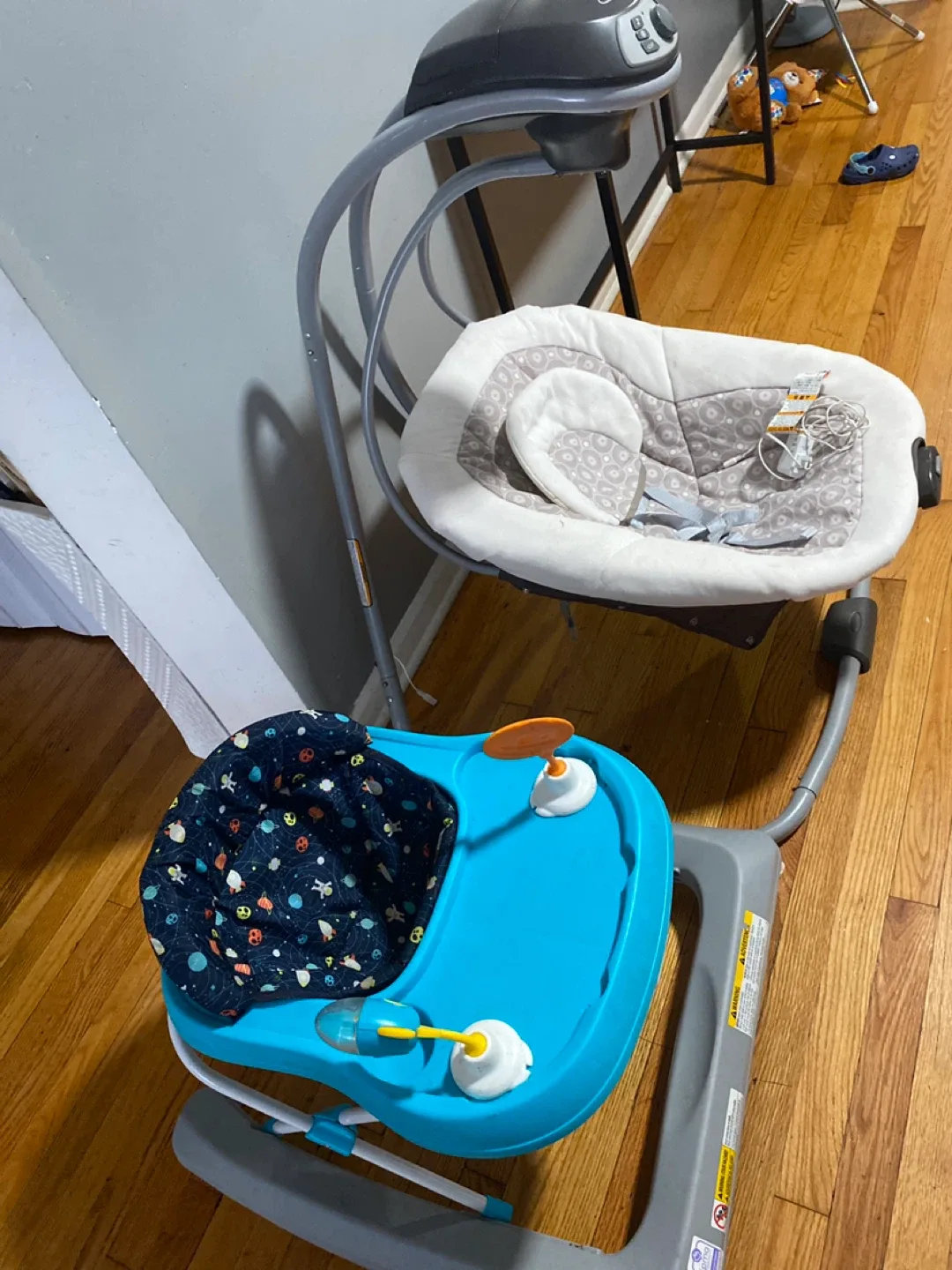 Graco Baby Swing and Walker Combo image indicator(2)