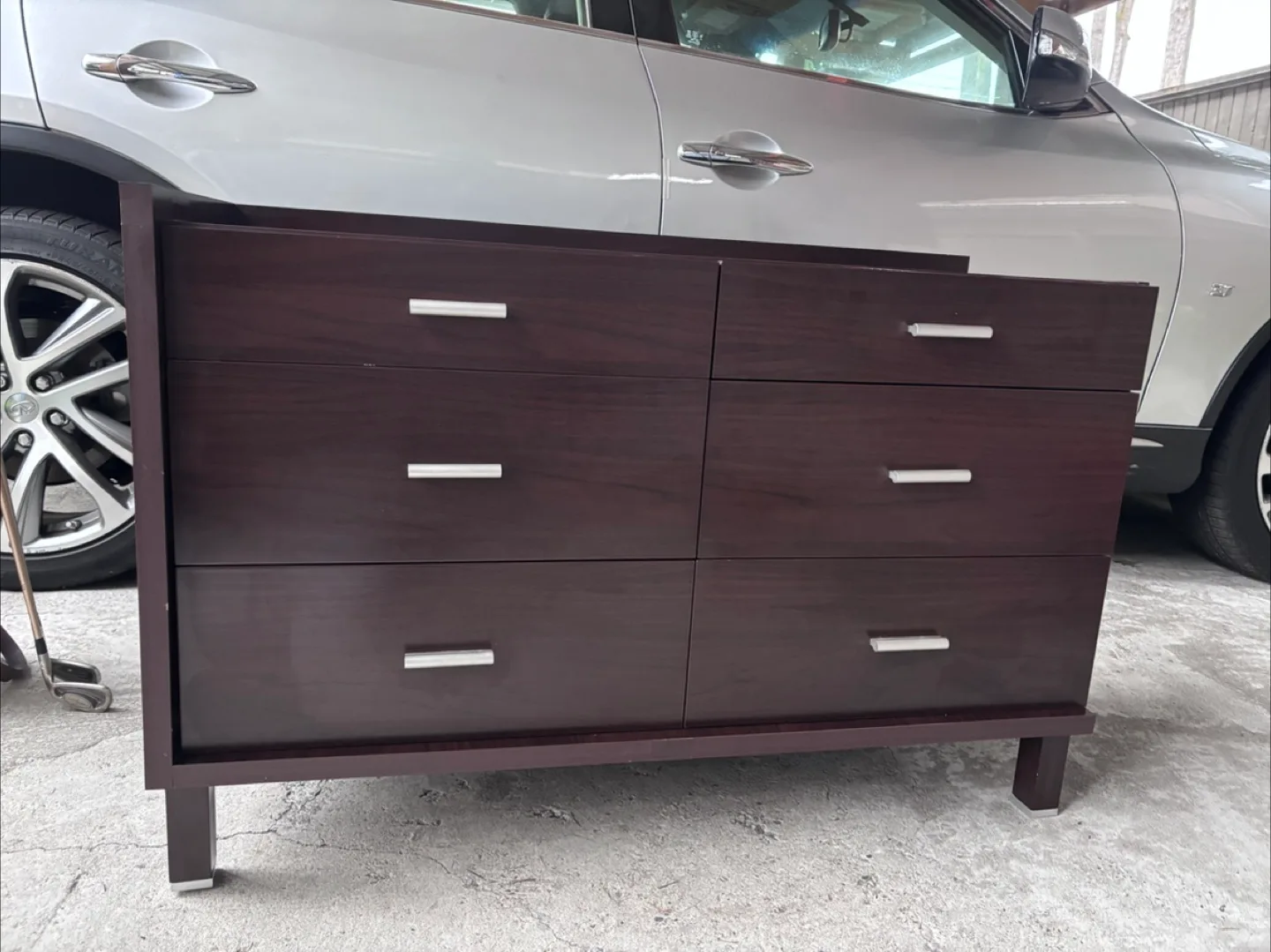 Brown 6-Drawer Dresser image indicator(2)