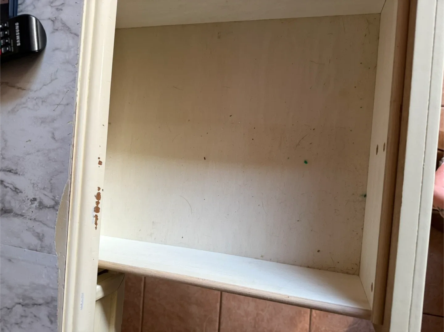 Off-White Wooden Desk image indicator(4)