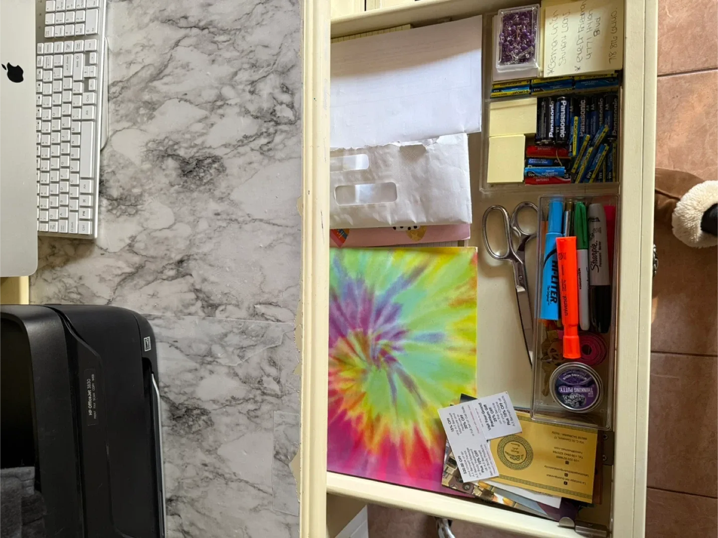 Off-White Wooden Desk image indicator(5)