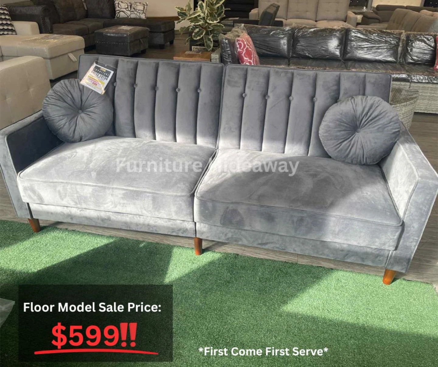 FLOOR MODEL SOFAS ON CLEARANCE SALE- Don’t Miss Out!!🛋️