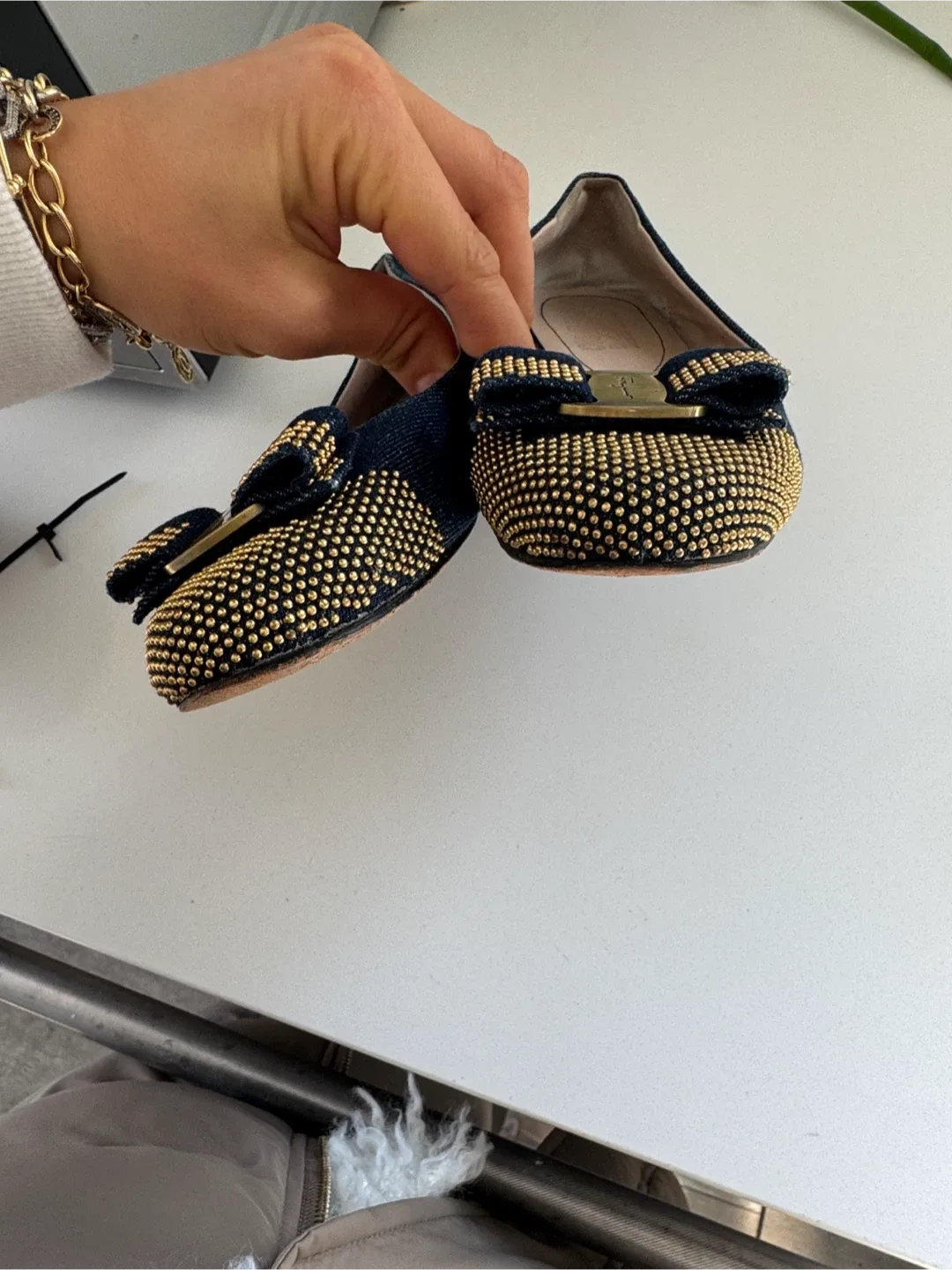 Salvatore Ferragamo Denim Ballet Flats Size 6.5 image indicator(4)