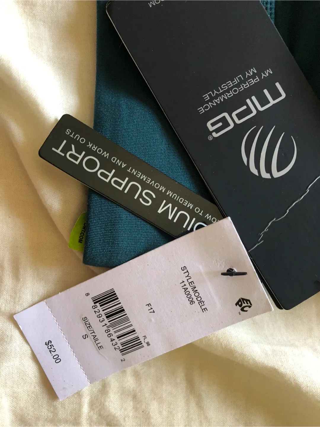 MPG Sports Bra - Size Small image indicator(2)