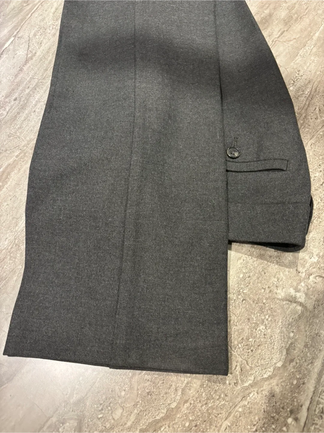 Women ‘s Jacob Grey 2 piece pant suit, Size 3/4 image indicator(2)