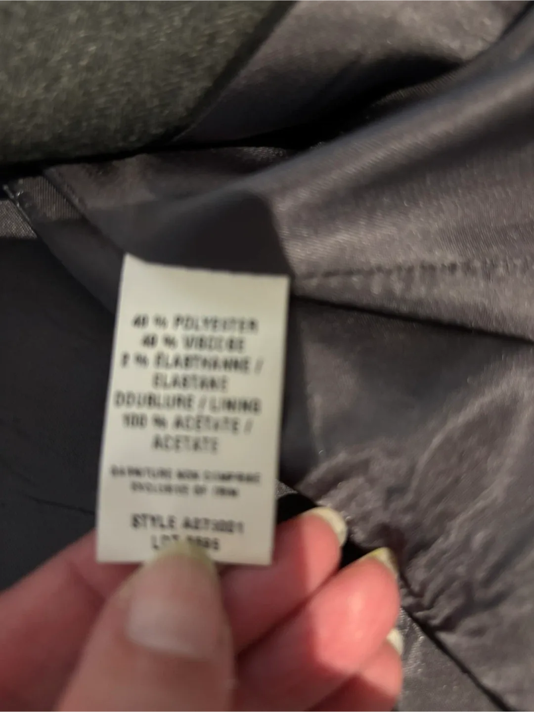 Women ‘s Jacob Grey 2 piece pant suit, Size 3/4 image indicator(9)