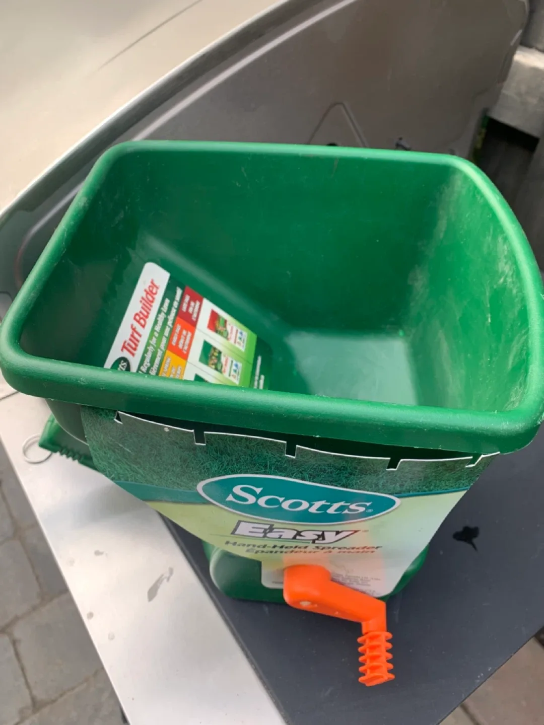 Scotts Easy Hand-Held Spreader🥕🥕 image indicator(2)