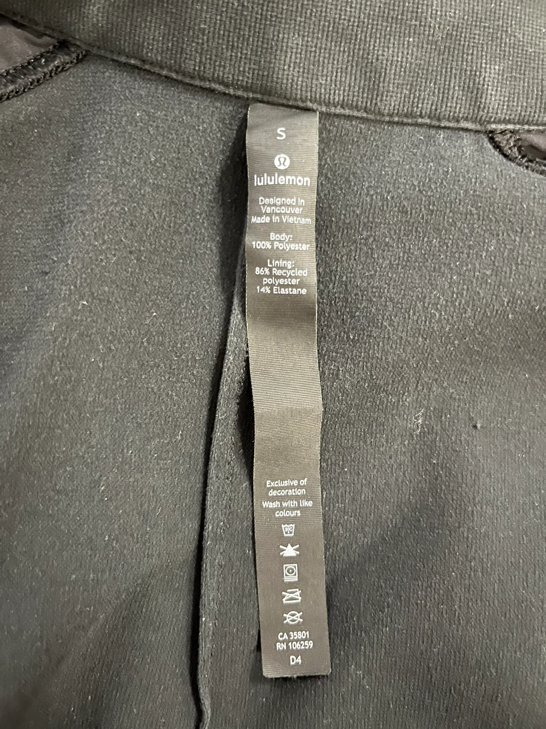 Lululemon Black Jacket - Size Small - photo 2
