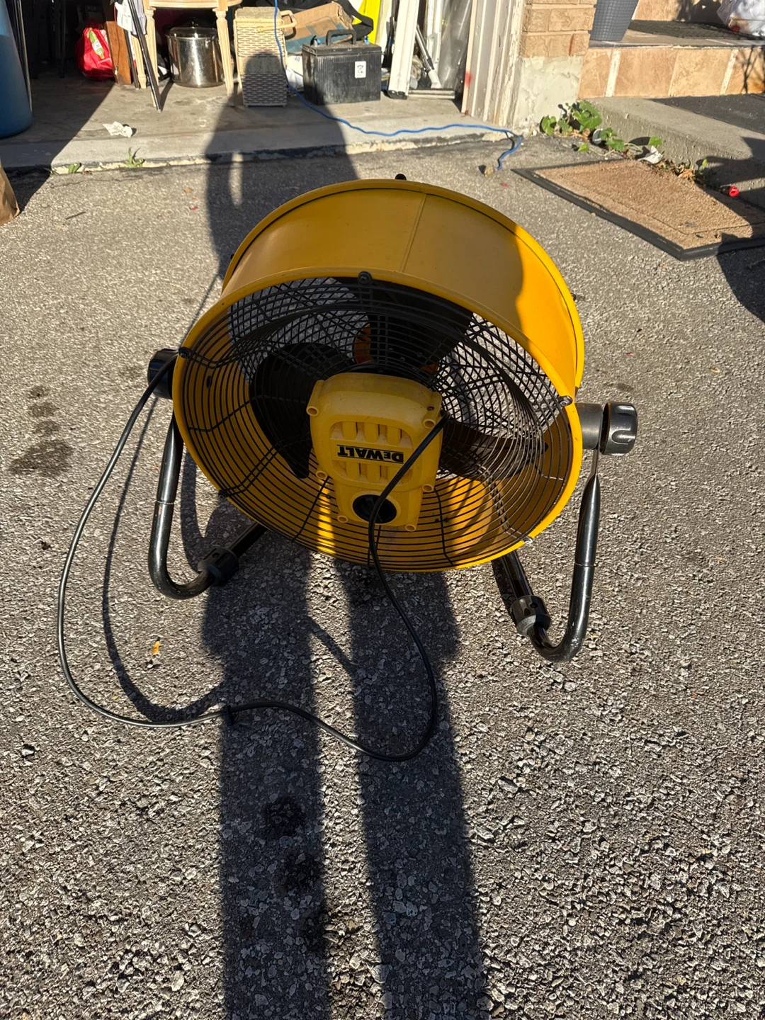 DeWalt Yellow Industrial Fan - photo 2