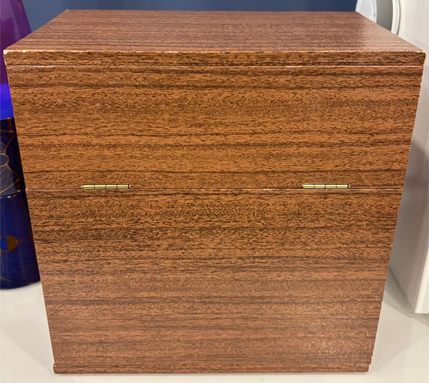 Shakespeare Decanter Set with Shot Glasses & Book Box image indicator(3)