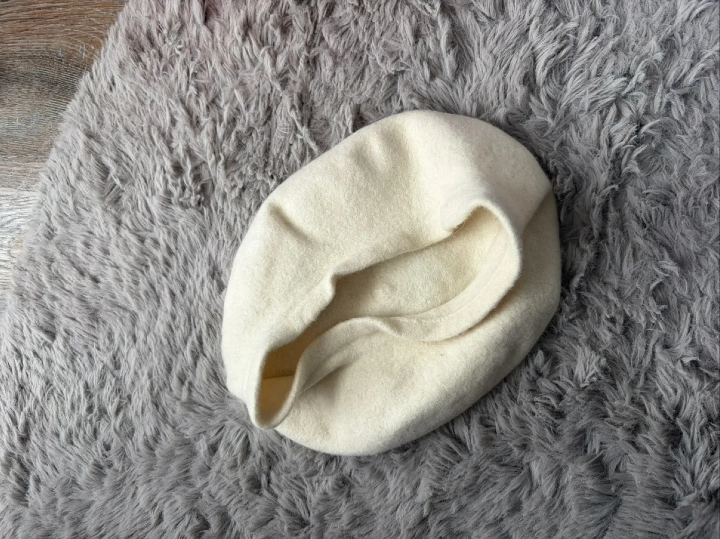 Cream Wool Beret thumbnail