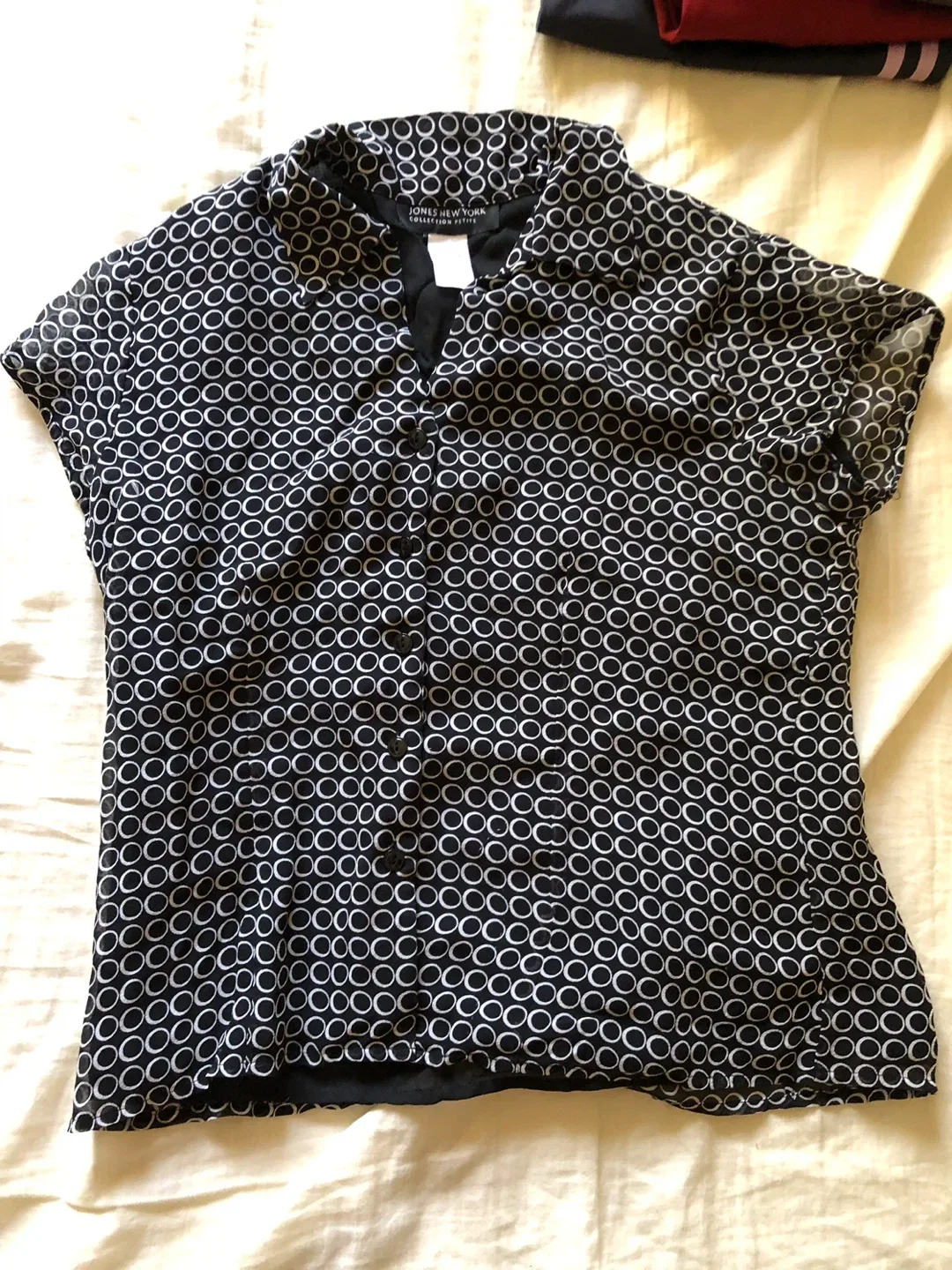 Guess Red & Olive Pants - Size Small image indicator(6)