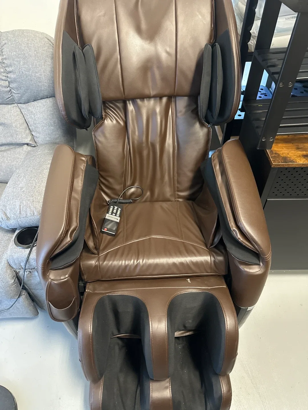 Brown Leather Massage Chair thumbnail