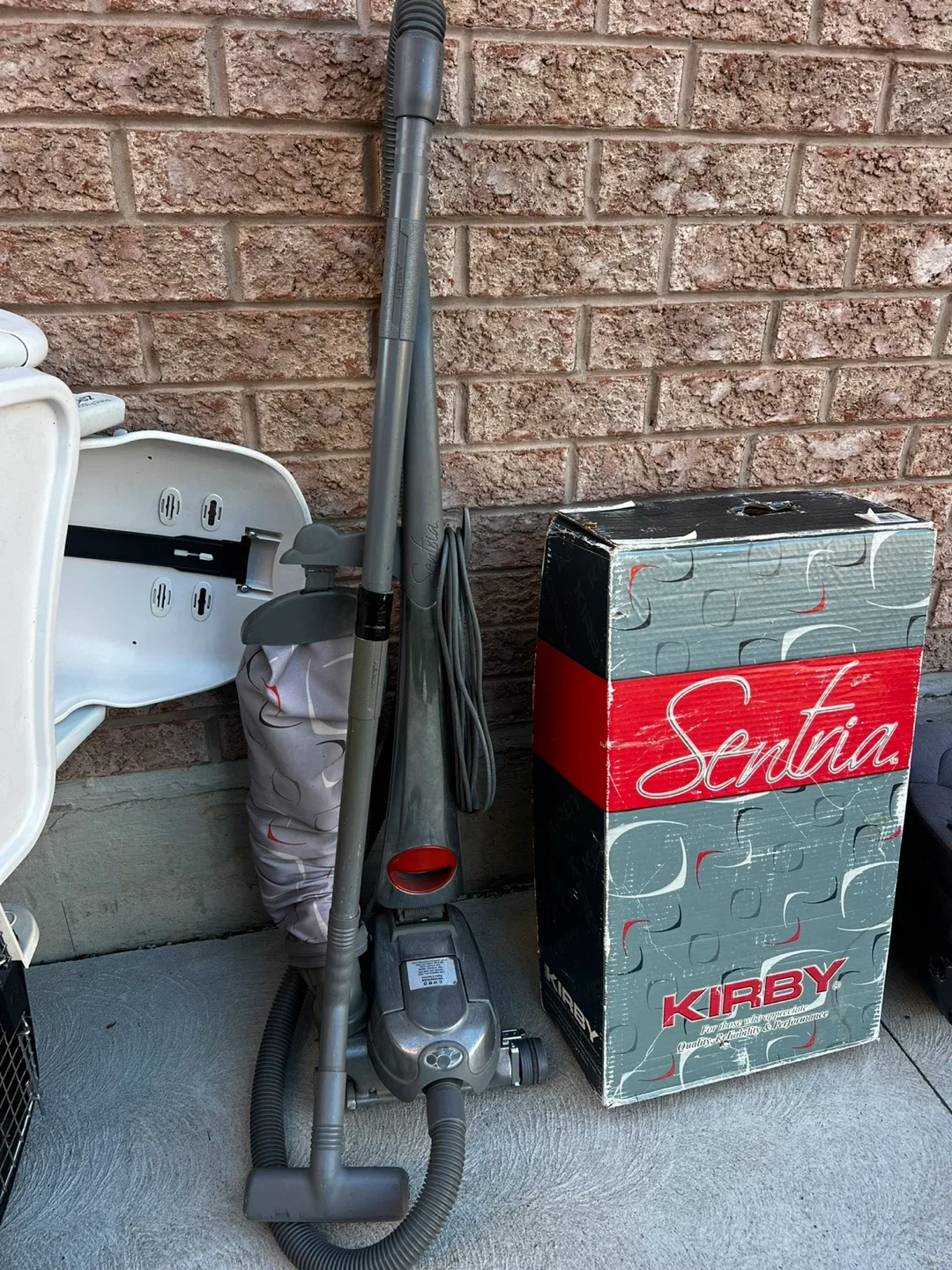 Kirby Sentria Floor Care System Vacuum image indicator(3)