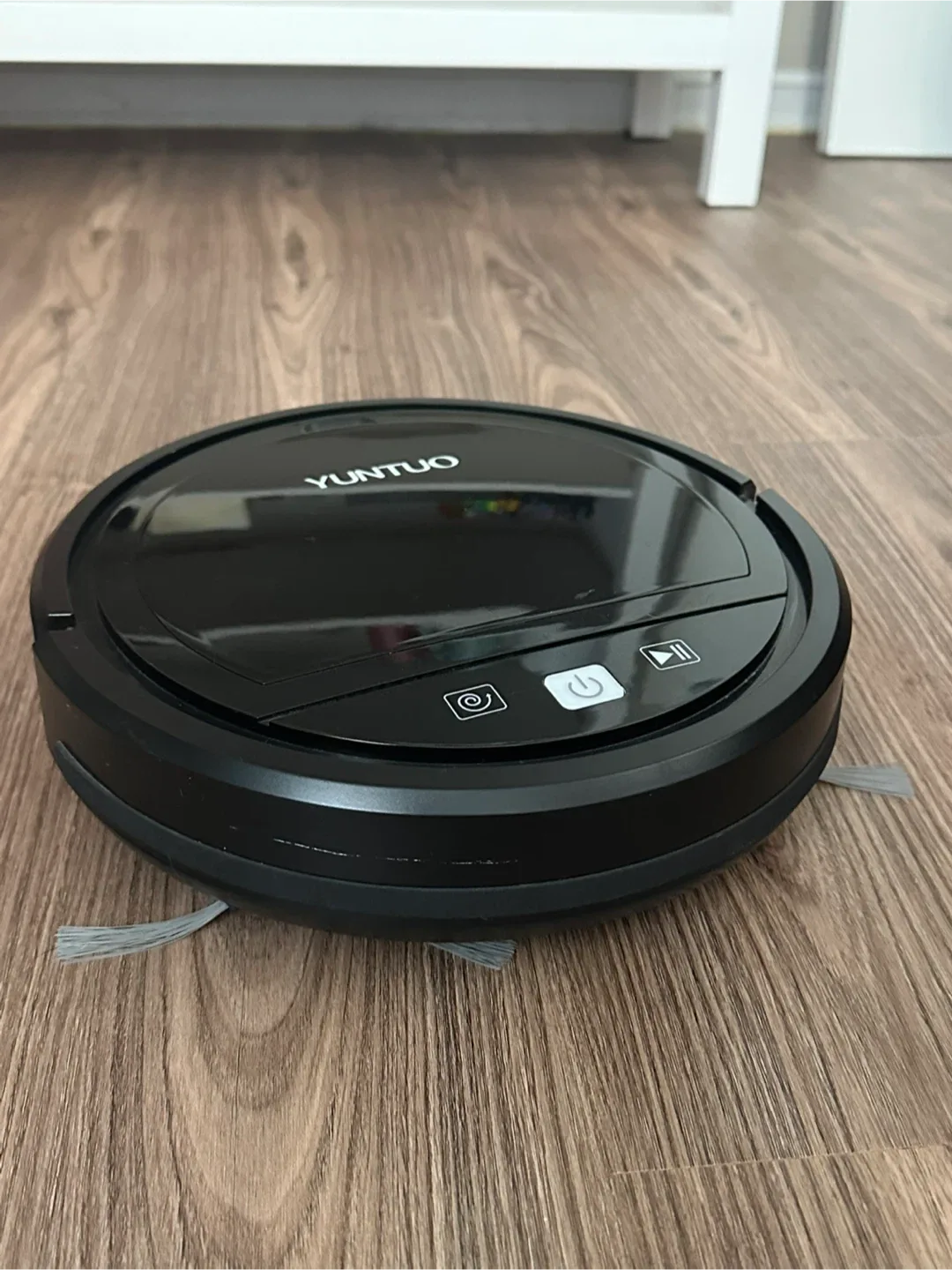 YUNTUO Robot Vacuum Cleaner - Black image indicator(2)