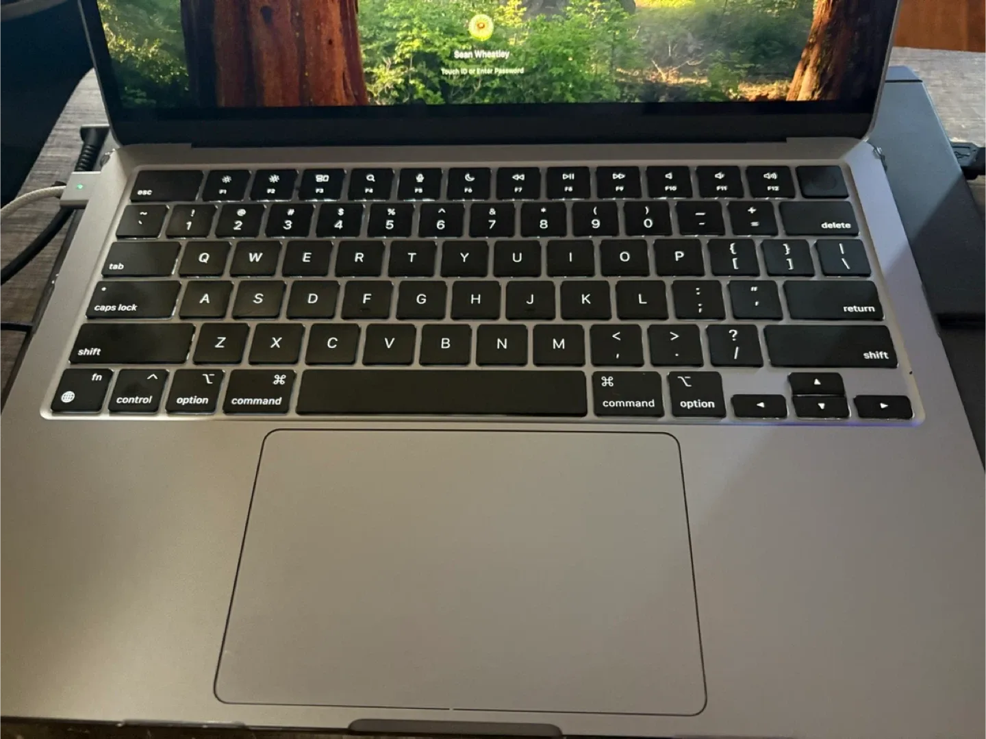 MacBook Air M2, 16GB Memory image indicator(3)