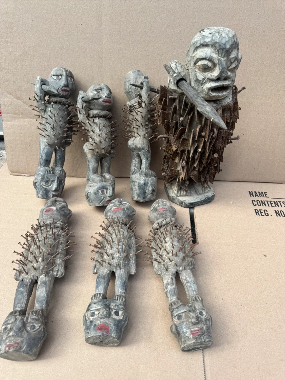 African Masks image indicator(8)