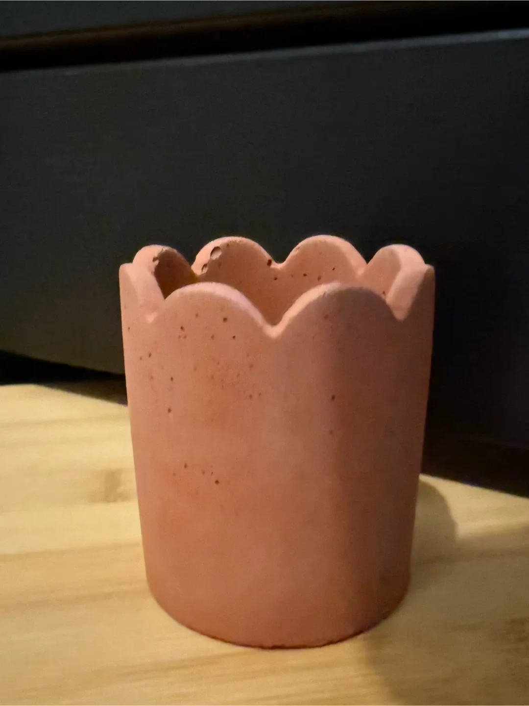 Scalloped Edge Concrete Match Holder / Planter thumbnail