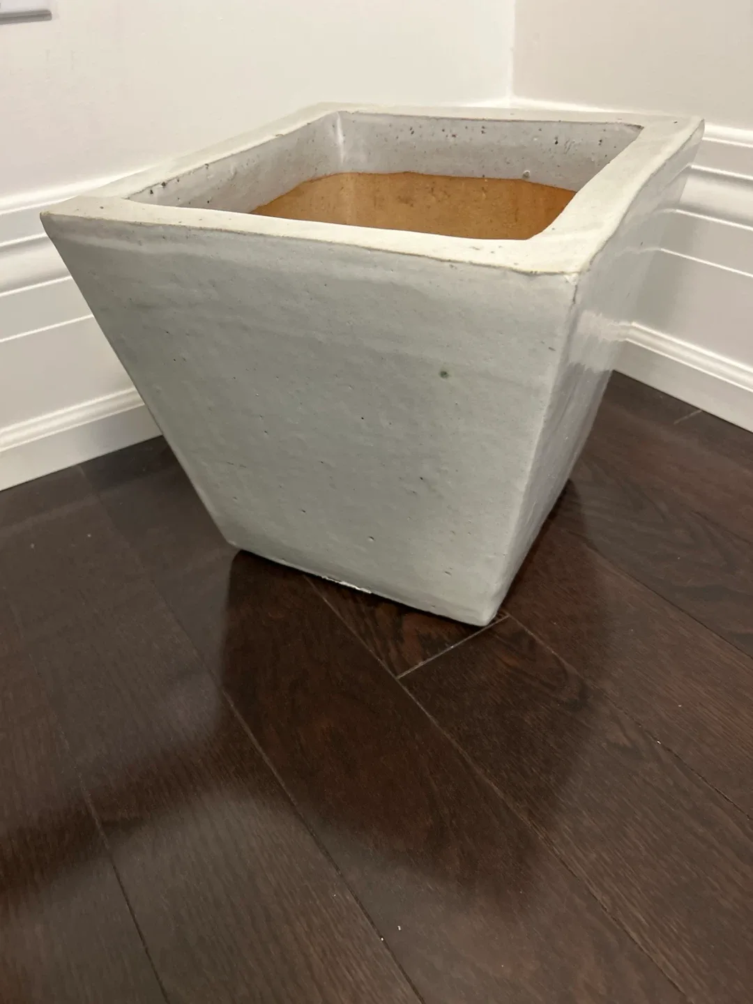 Square White Stone Planter image indicator(3)