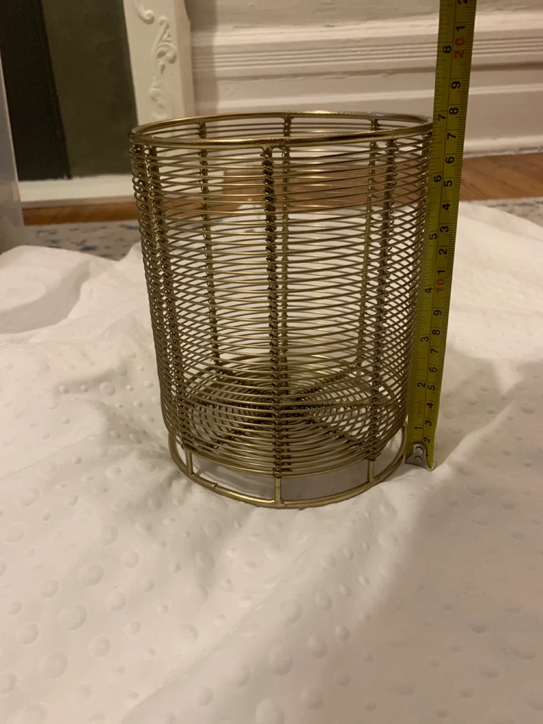 Gold Wire Utensil Holder thumbnail