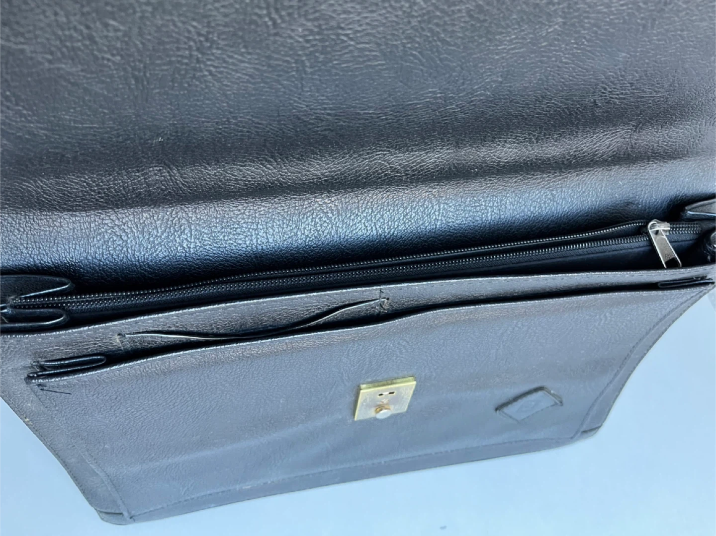 Briefcase - photo 4