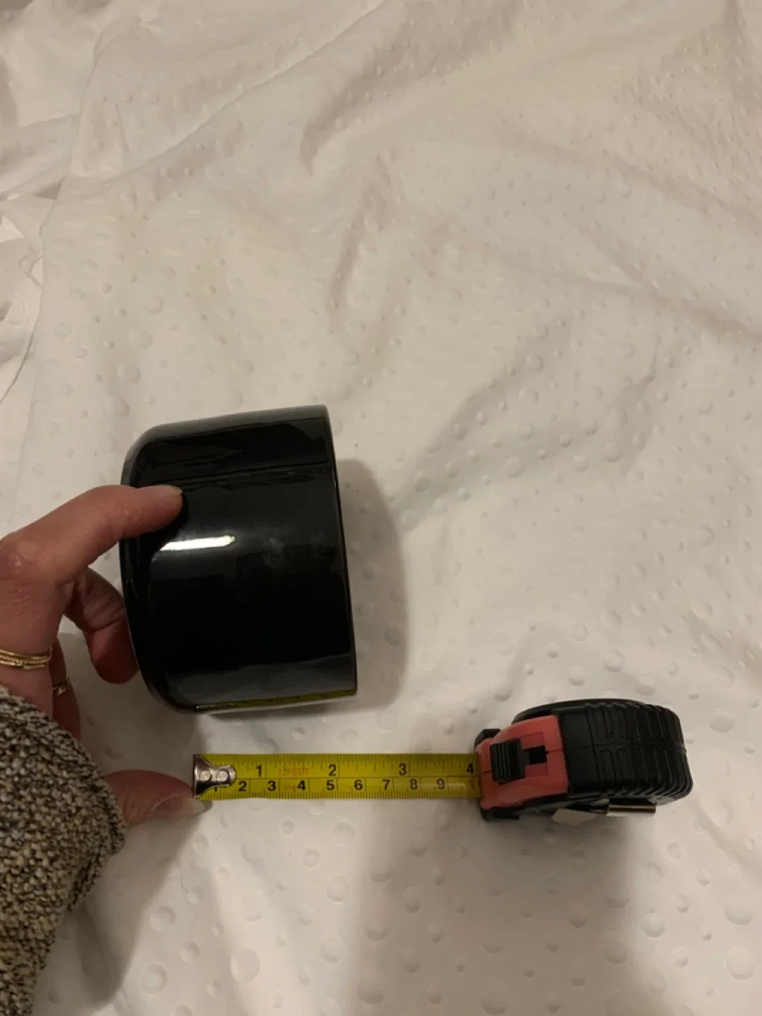 2–Z Gallerie Black Ceramic Containers image indicator(2)