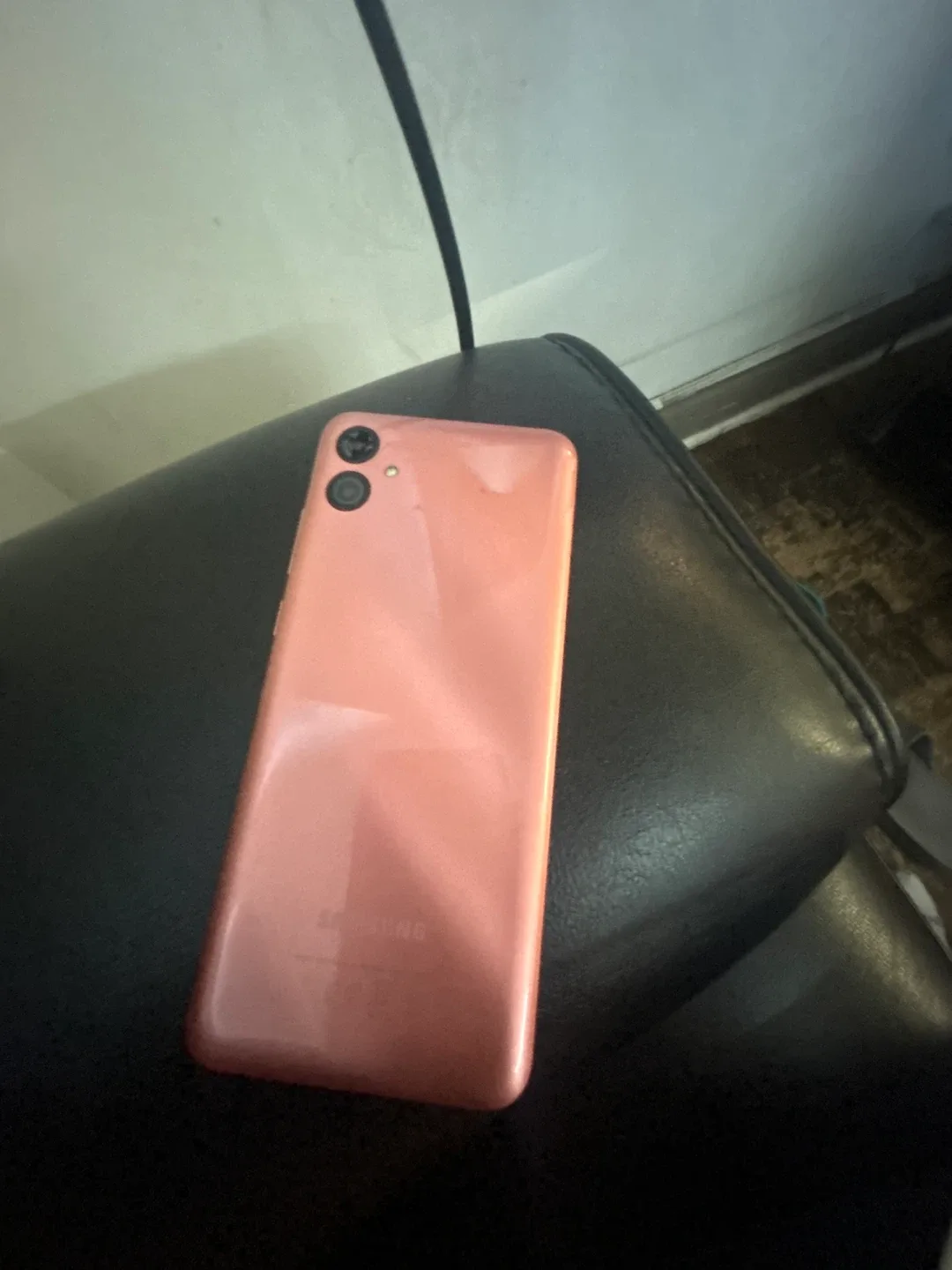 Samsung Galaxy A04e- Pink image indicator(2)