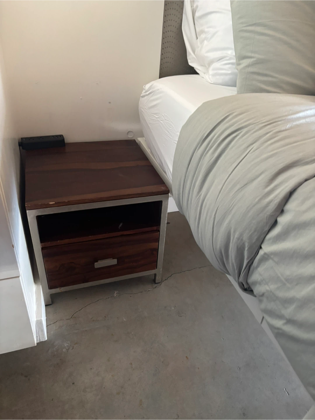 Set of two Brown Wood Nightstand with Drawer - photo 4