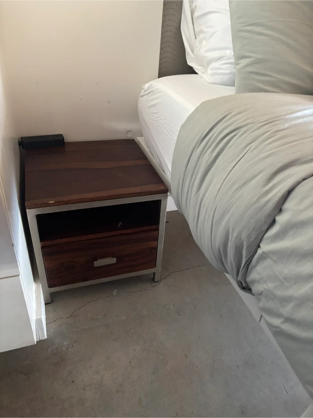 Set of two Brown Wood Nightstand with Drawer image indicator(4)