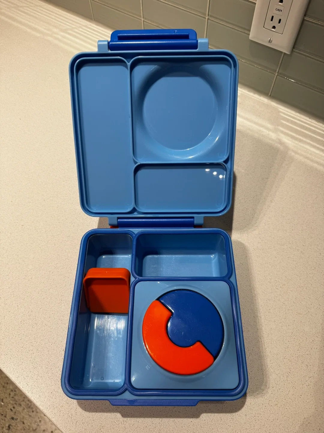 OmieBox Blue Bento Lunch Box image indicator(3)