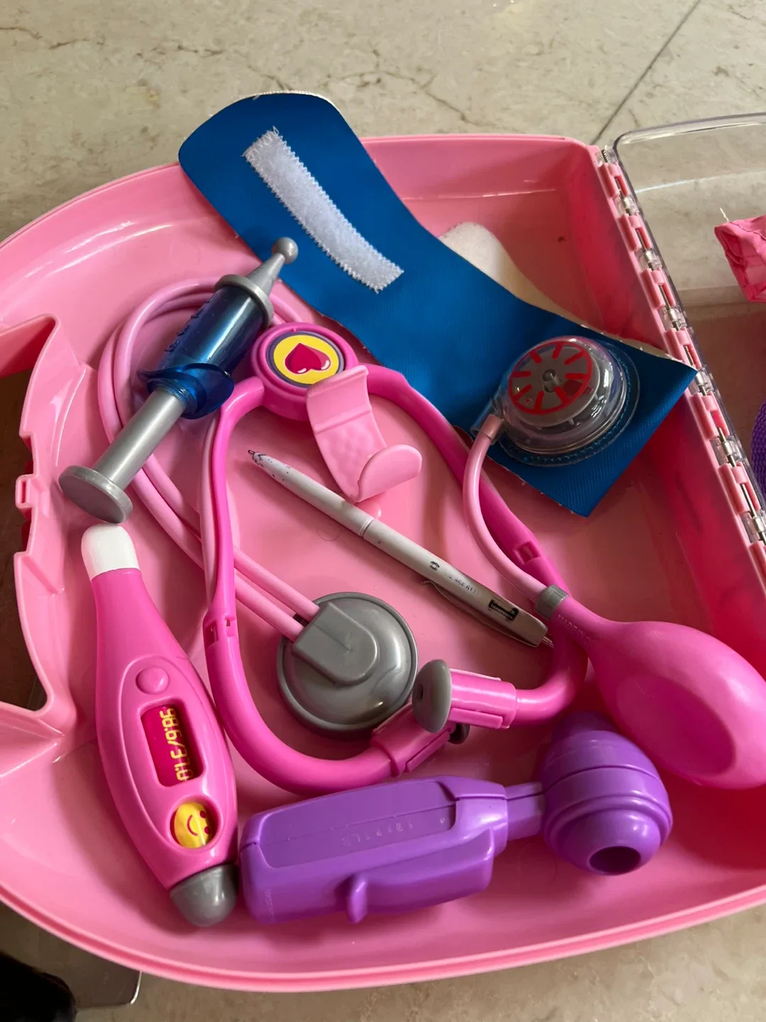 Fisher-Price Doctor Role Play Set image indicator(3)