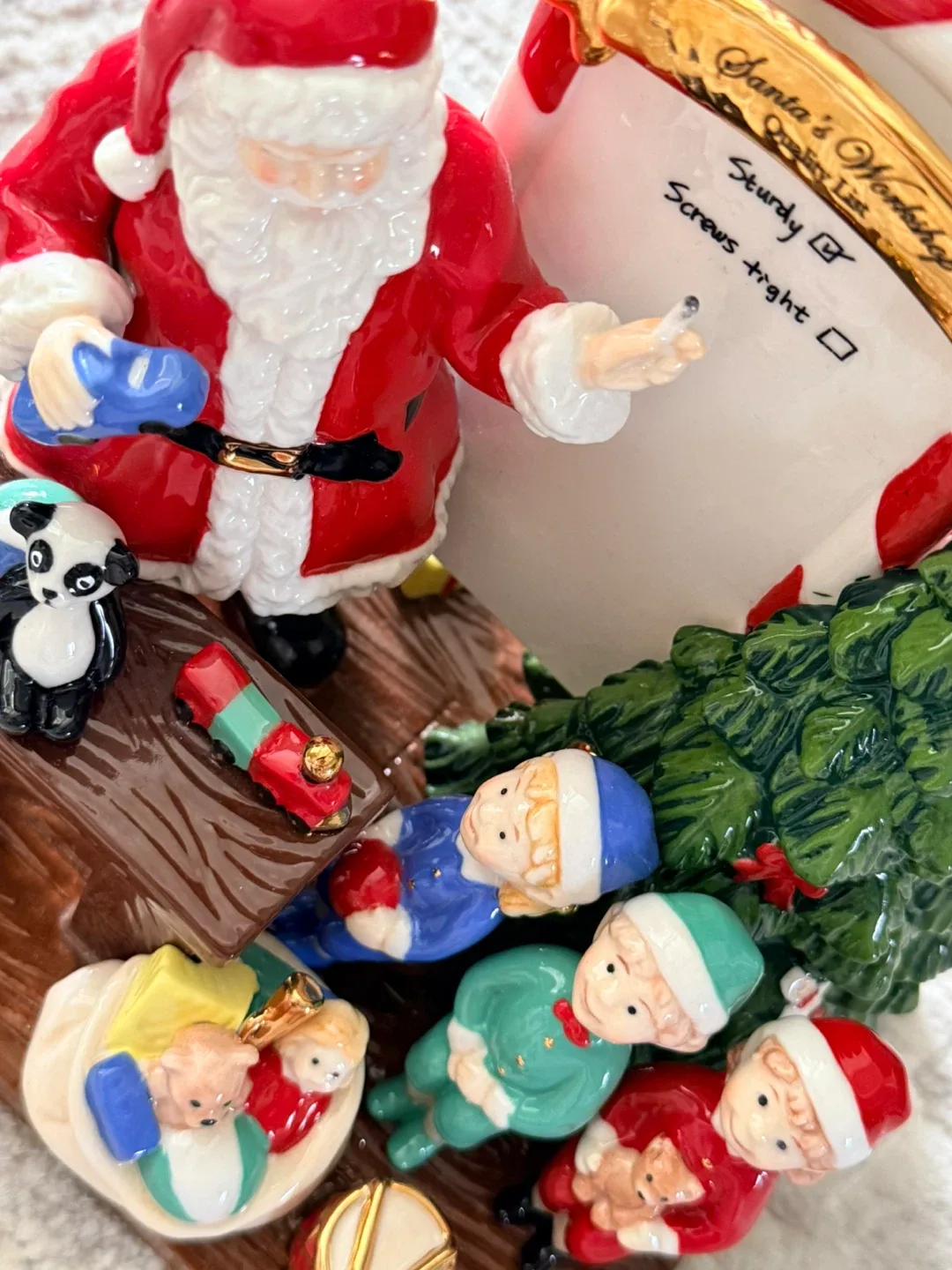 Collectors edition Royal DOULTON Santa Claus workshop image indicator(4)