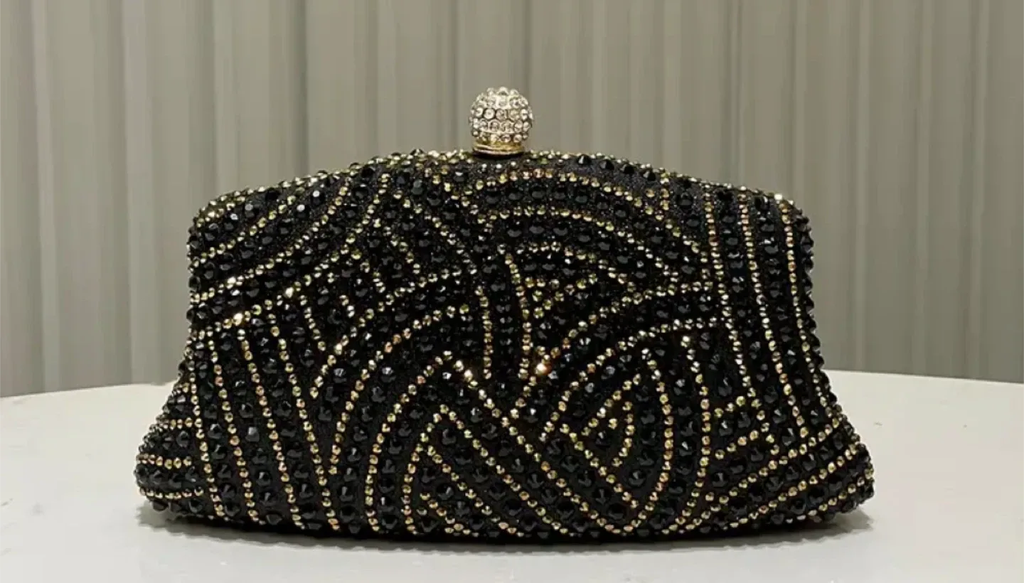 HAPPY DIWALI Sparkly Evening Clutch image indicator(8)