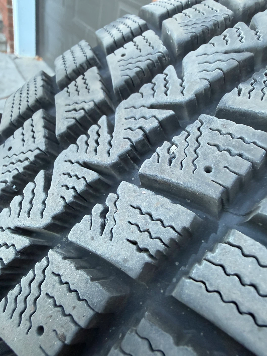 205/60R16 GOODYEAR WINTER COMMAND - photo 5