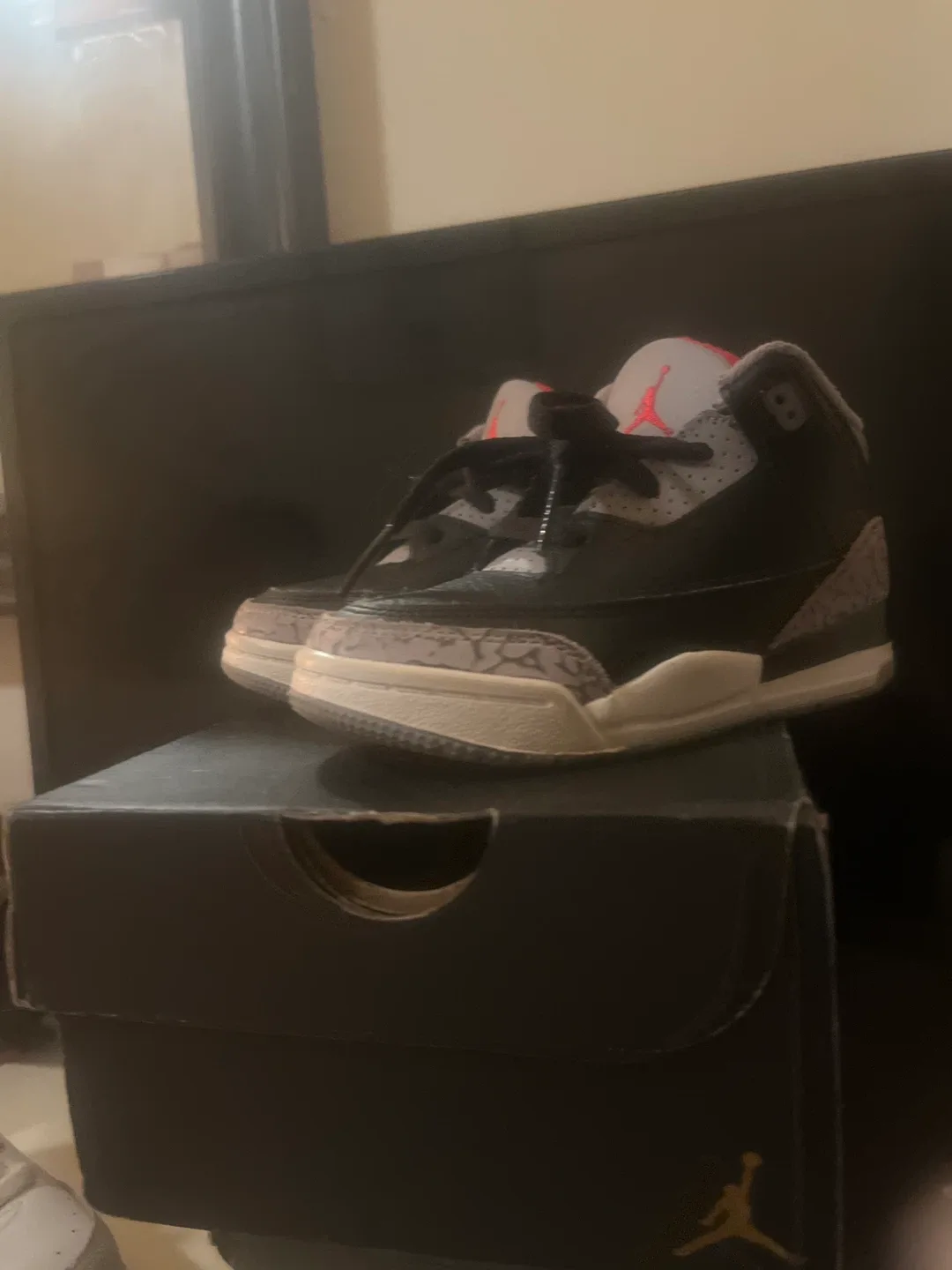 Jordan 2 Retro (TD) Size 8C image indicator(5)