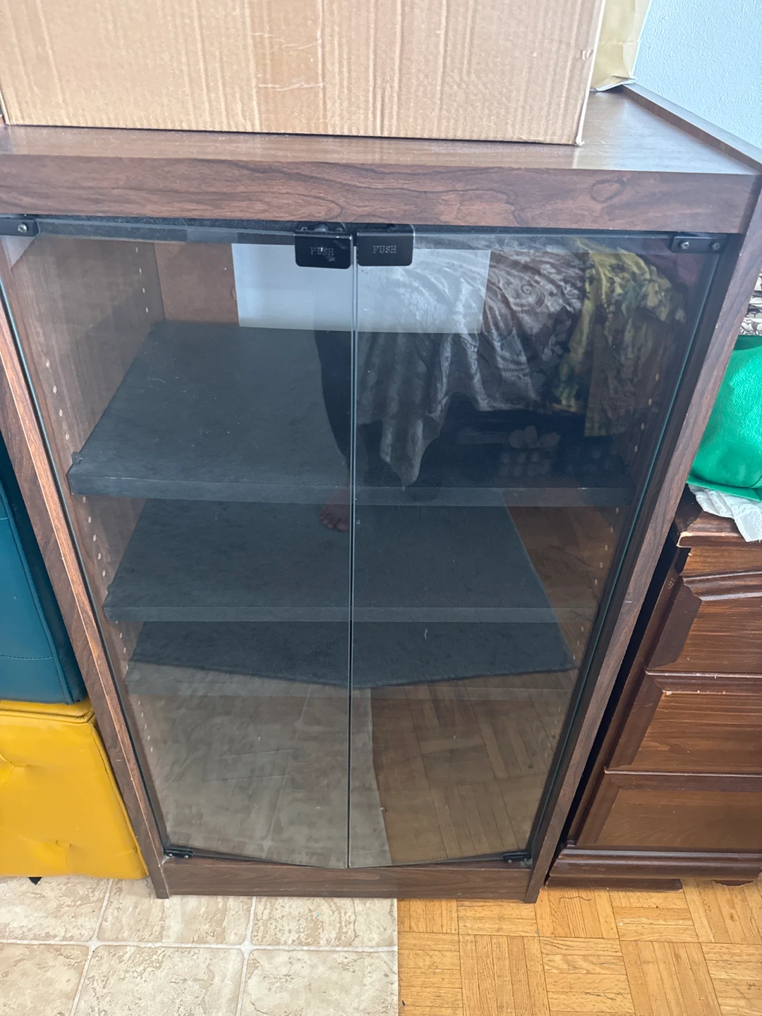 Display Cabinet with Glass Doors - photo 3