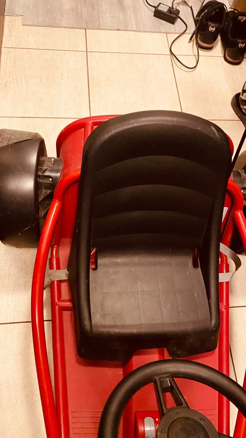 Radio Flyer Ultimate Go-Kart Toy, Red, Ages 3-8 image indicator(2)