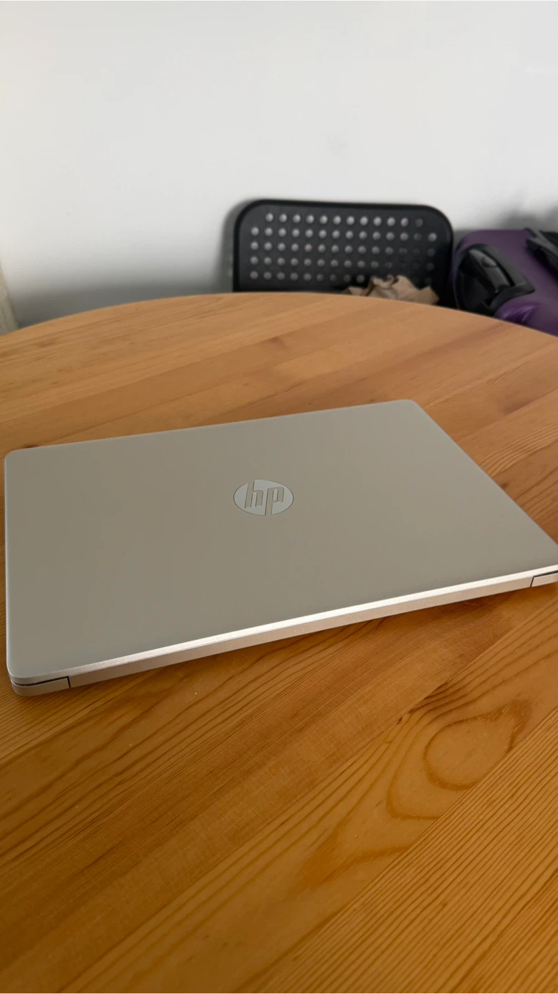 HP 15T-DW300 15.6 inch - photo 2