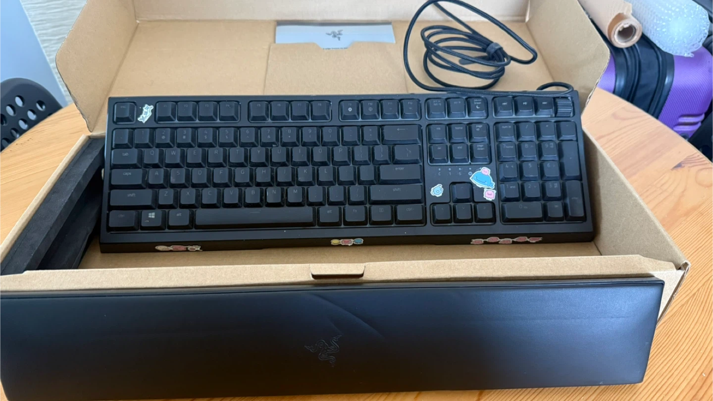 Razer Ornata V2 Keyboard – $20 - photo 3