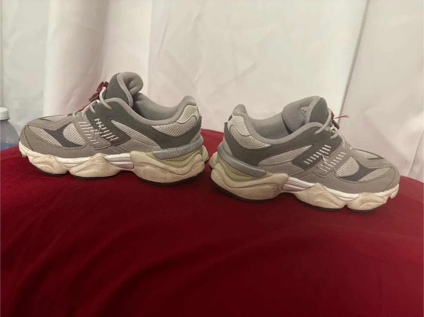 New Balance 9060 Toddler size 10 image indicator(2)