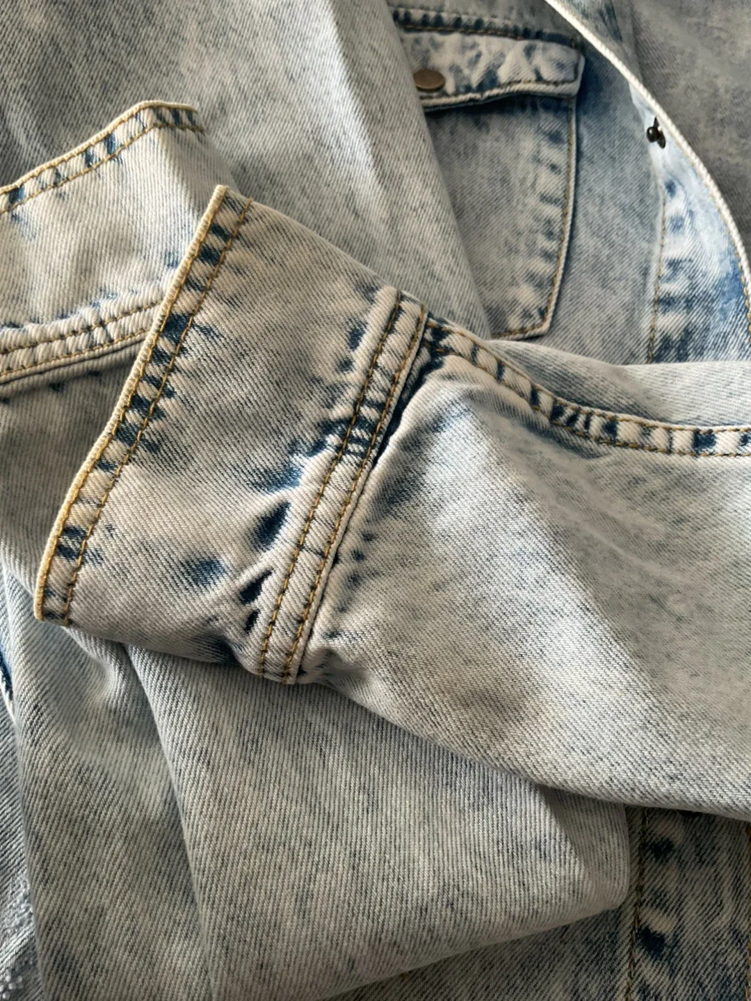 Wild Horse Denim Shirt - Distressed Look image indicator(6)