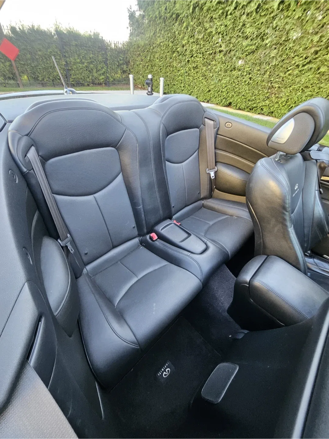 2011 Infiniti G37 coupe hardtop convertible image indicator(7)