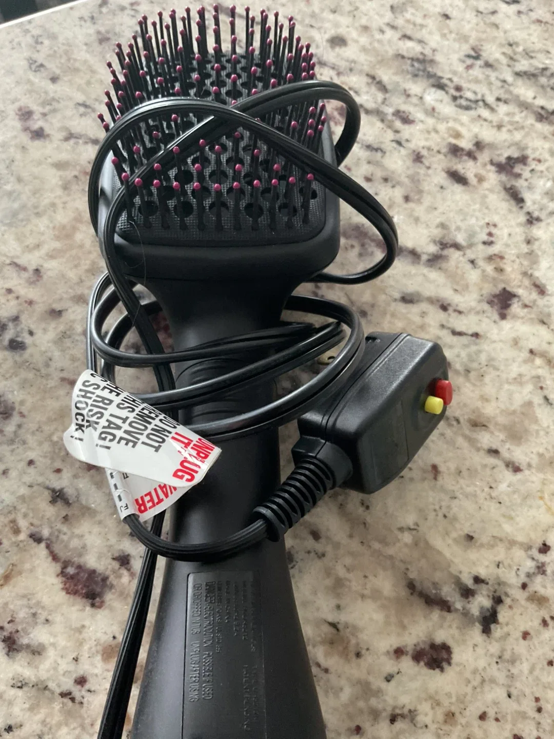 Revlon One-Step Hair Dryer & Volumizer Hot Air Brush image indicator(2)
