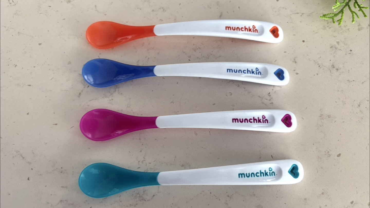 Munchkin White Hot Infant Safety Spoons - 4 Pack