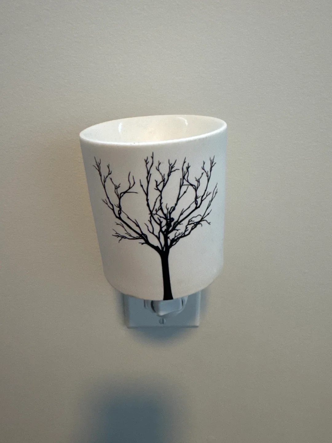 Scentsy Tree Design wall plug in image indicator(2)