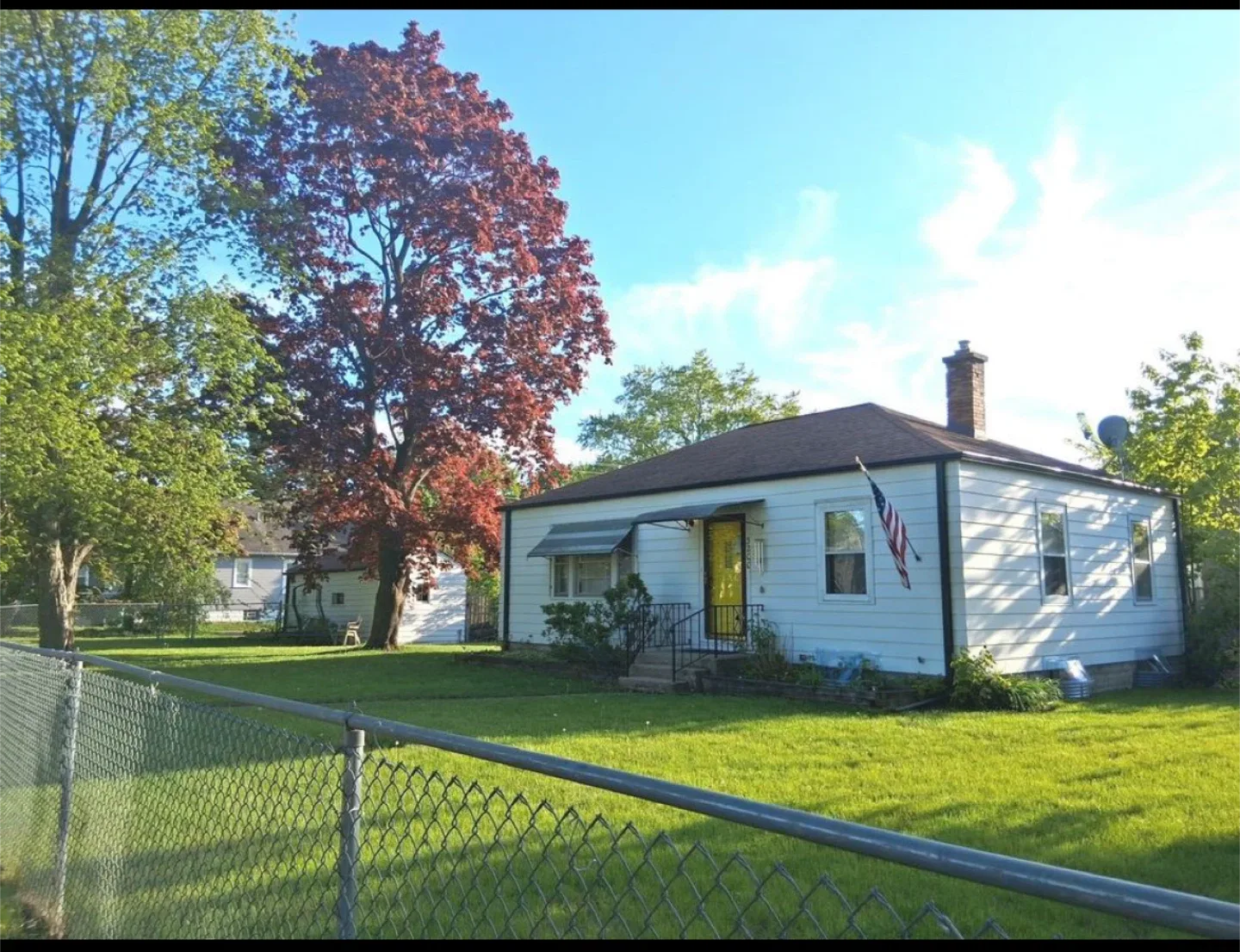 For  Rent  2 bedrooms 1 bath image indicator(6)