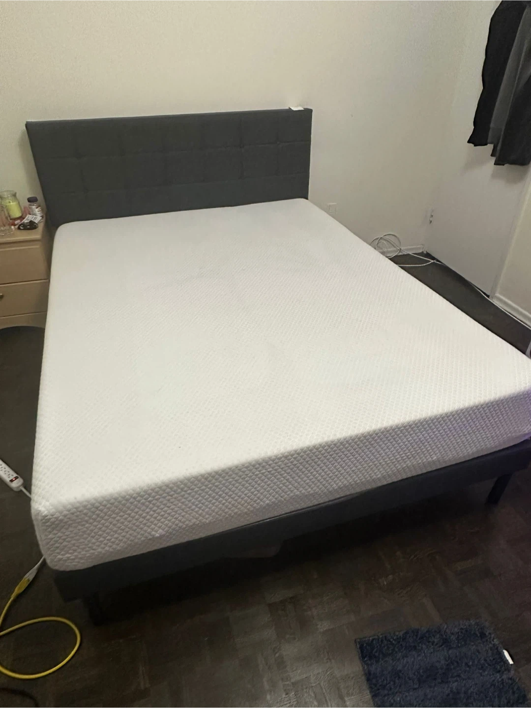Queen Size Mattress - photo 2