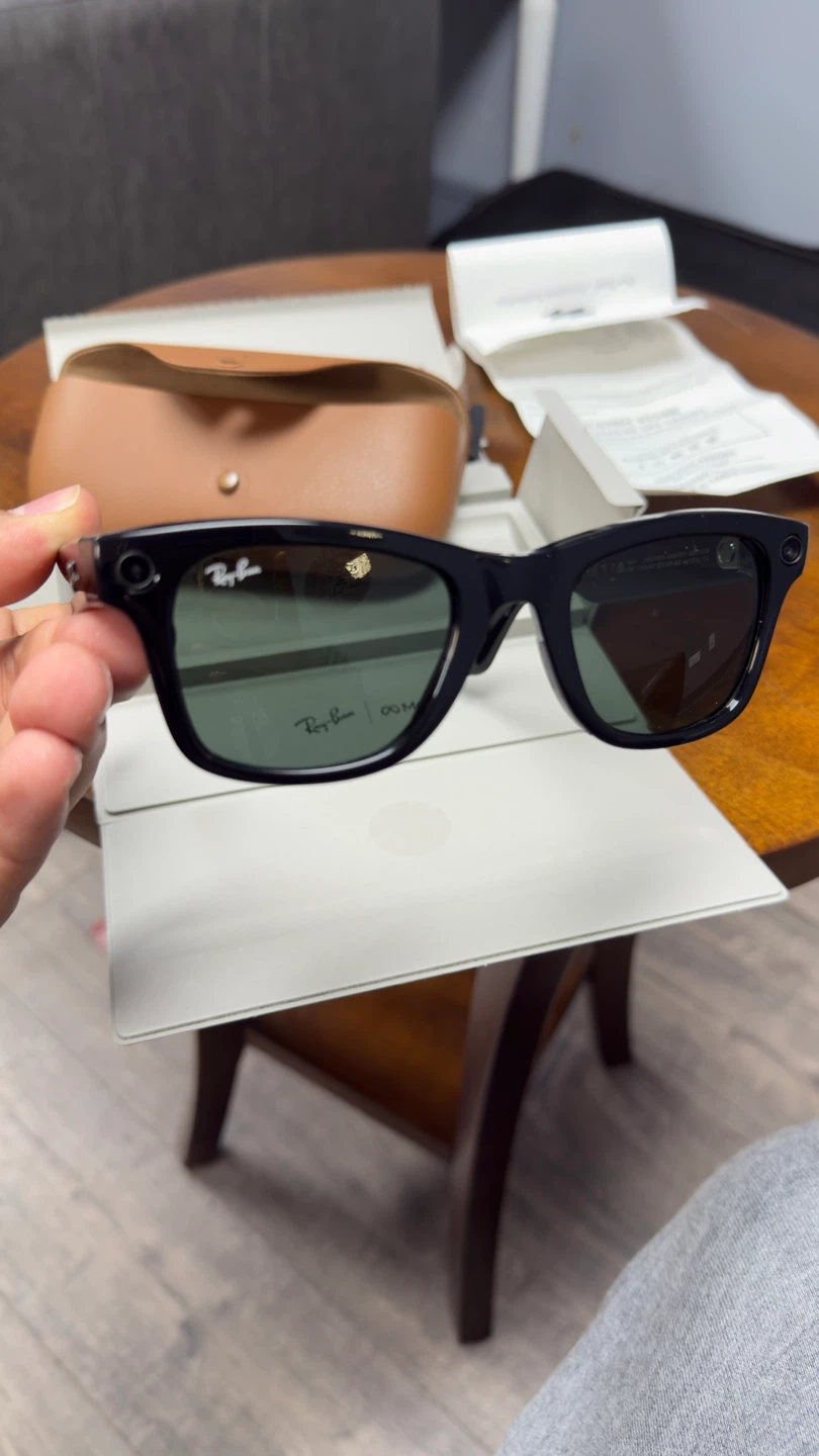 Ray-Ban Meta Wayfarer Shiny Black Sunglasses - photo 4