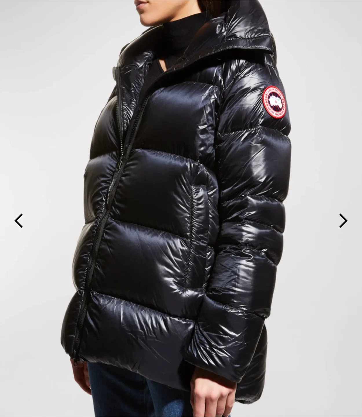 Canada Goose Puffer Jacket - Size M image indicator(5)